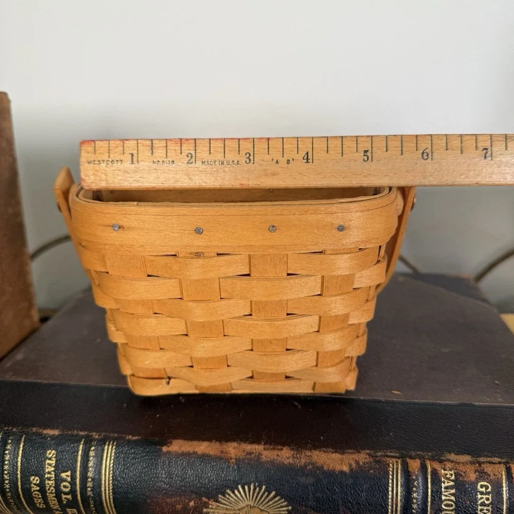 Vintage Longaberger Baskets Lot Of 4 Various Sizes Bee Basket Signed GUC